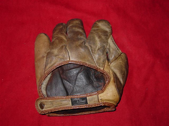 Stall & Dean 8028 Back